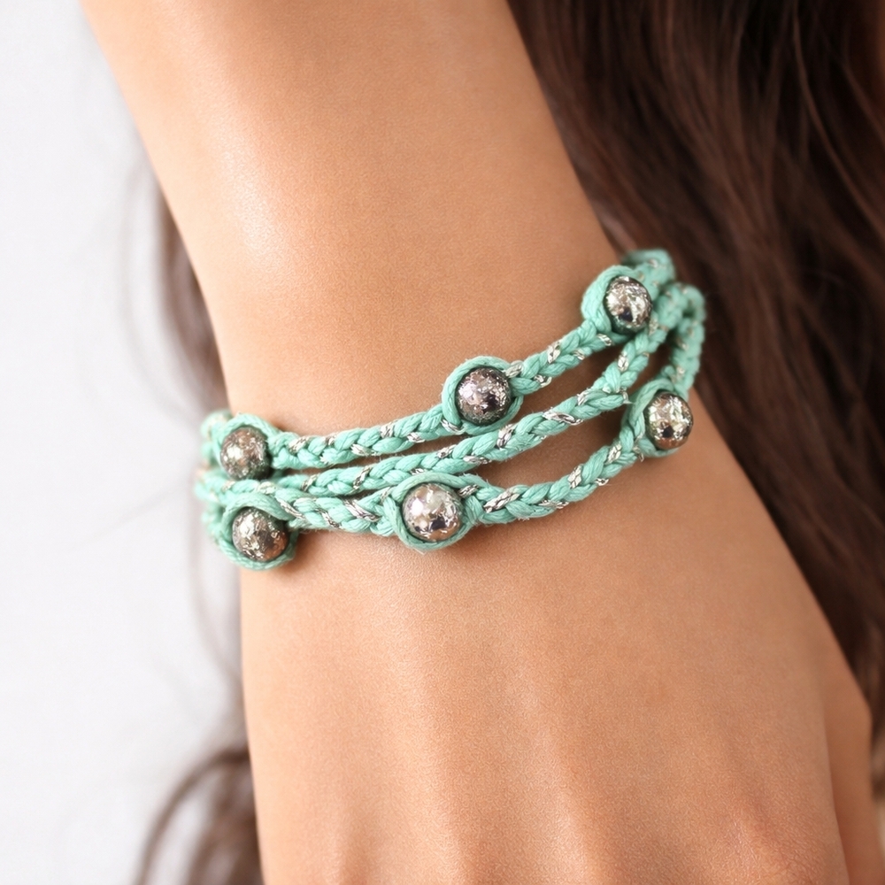 Silver tone & Green Twisted Design Beads Bangle Bracelet Women's Fashion Jewelry